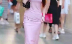 车子一晃一晃正好掩盖我